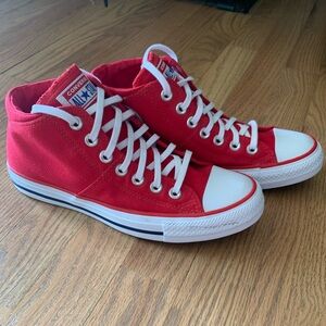 Chuck Taylor All Star mid top sneaker
